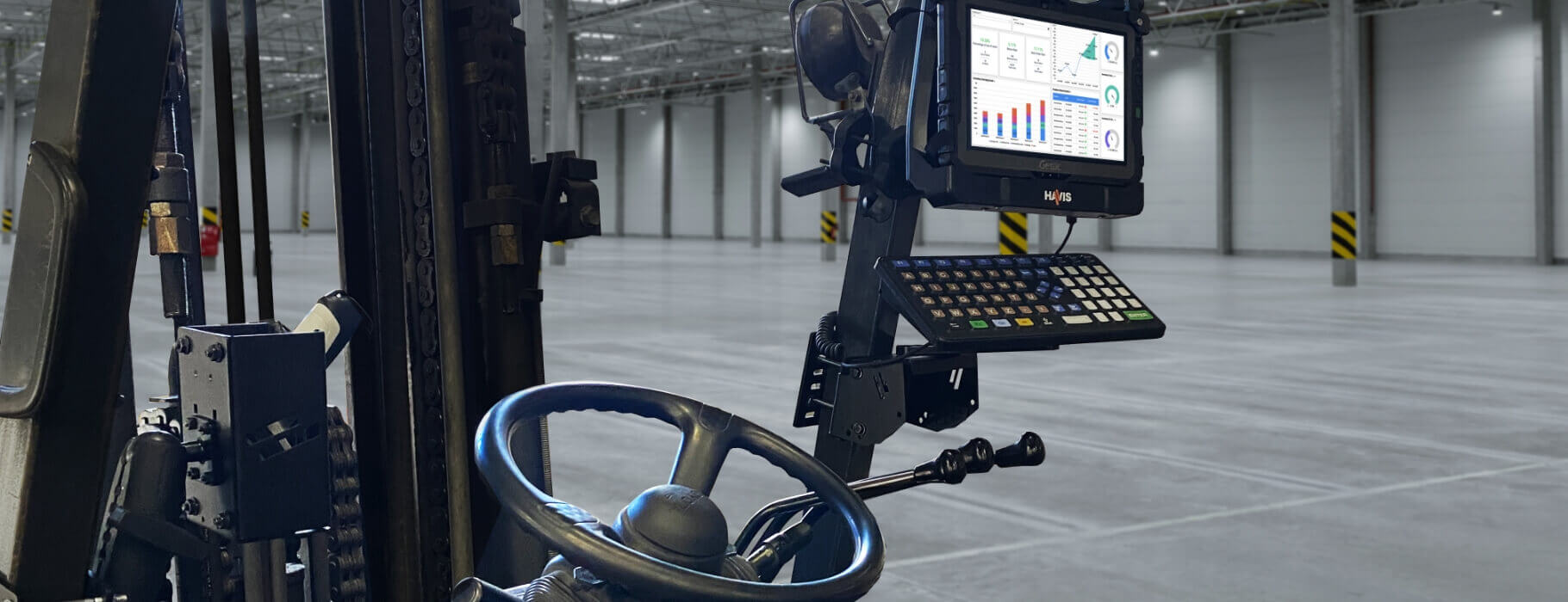 mounting-forklift