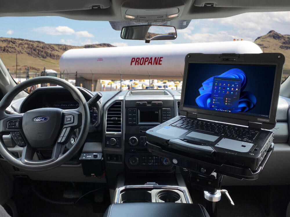 Panasonic Toughbook 40 with DS-PAN-1500 in Ford F250