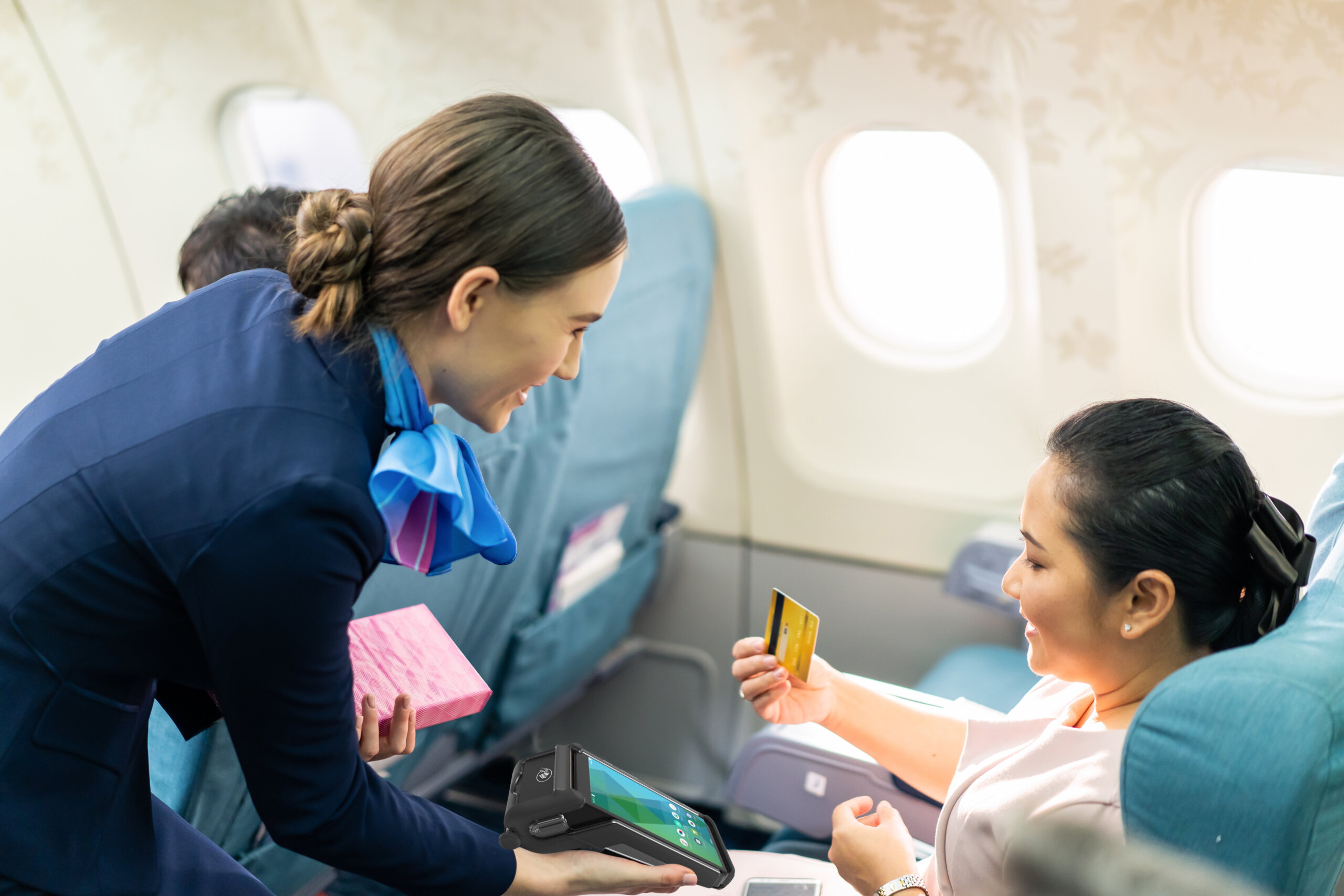 Efficiency in the Skies: How In-Flight Mobile Payment Solutions Enhance The Passenger Experience